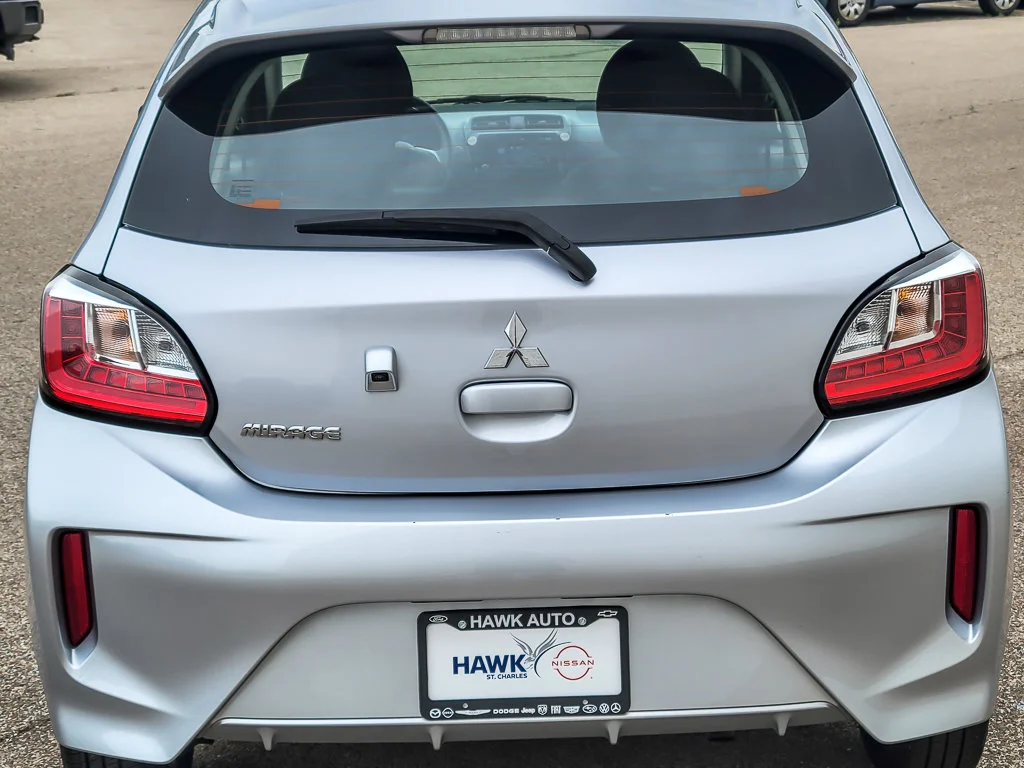 Used 2024 Silver Mitsubishi ES image 5