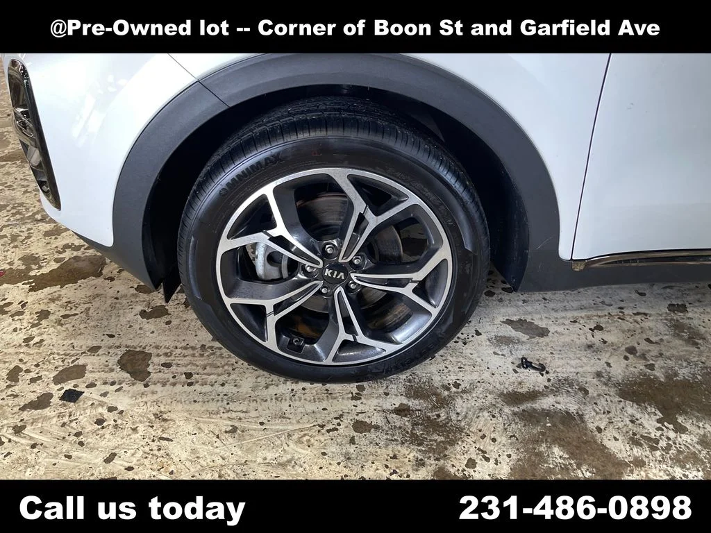 Used 2020 White Kia SX image 11