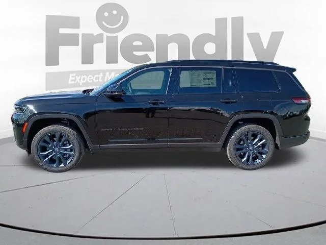 New 2026 Diamond Black Crystal Pearl-Coat Exterior Paint Jeep 85th Anniversary Edition image 8