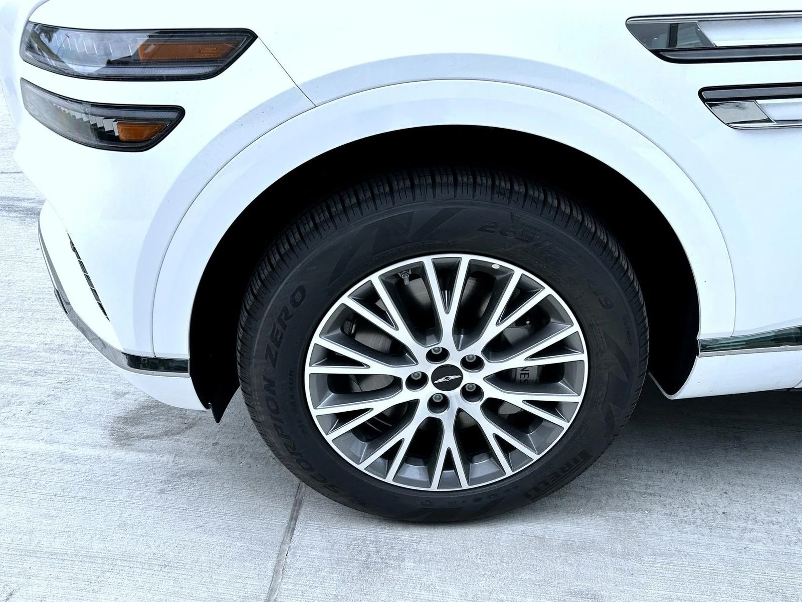 New 2026 White Genesis 2.5T image 22
