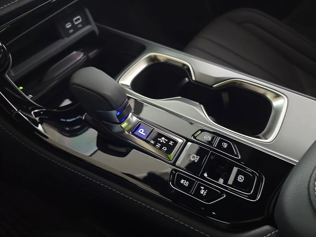 New 2026 Ultra White Lexus 350 F SPORT Handling image 24