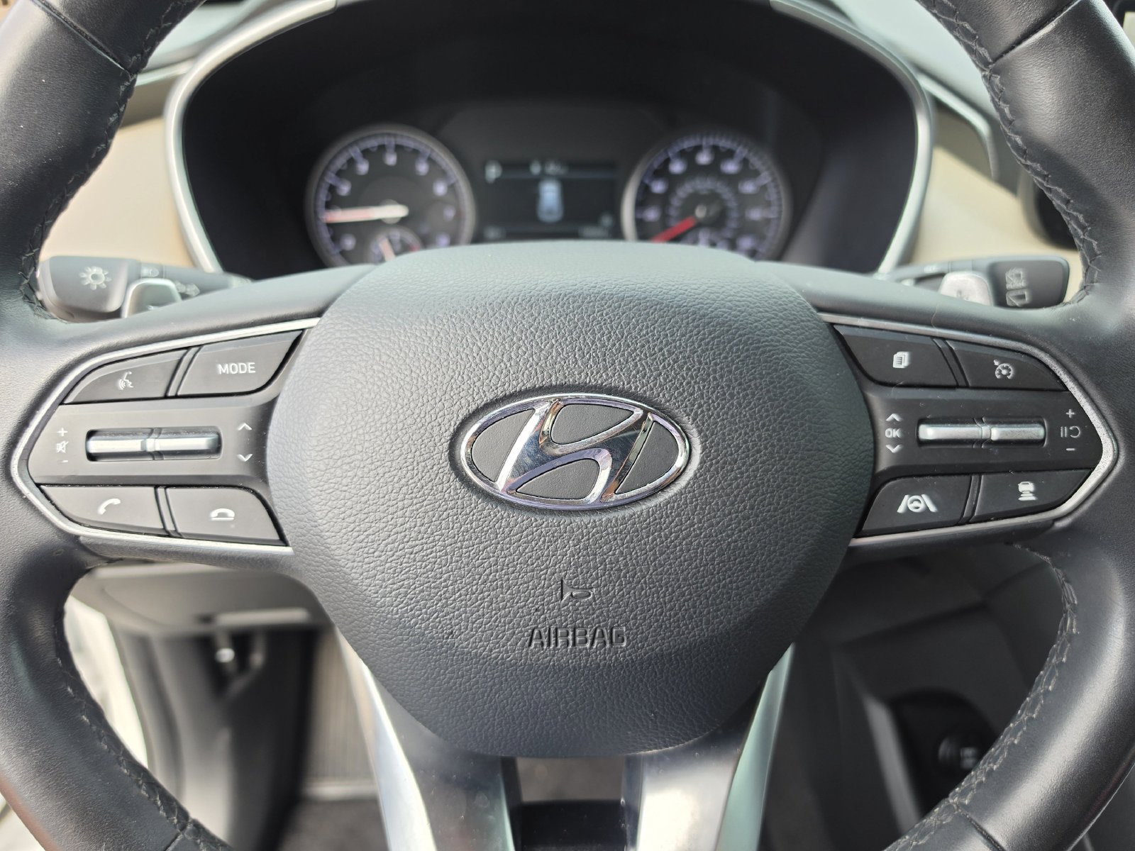 Used 2023 White Hyundai SEL image 33