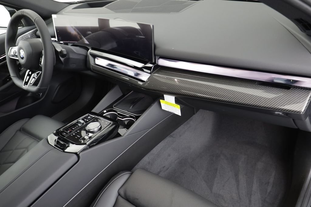 New 2027 Black Sapphire Metallic BMW 530i xDrive image 21