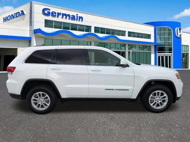 Used 2020 Bright White Clearcoat Jeep Laredo image 4