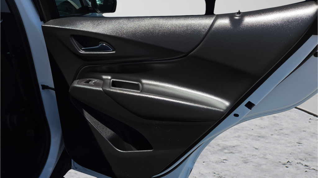 Used 2020 White Chevrolet LT image 42