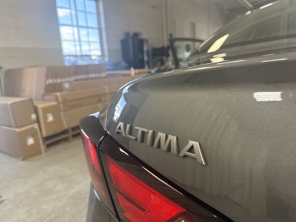 2025 Nissan Altima SV - Photo 40