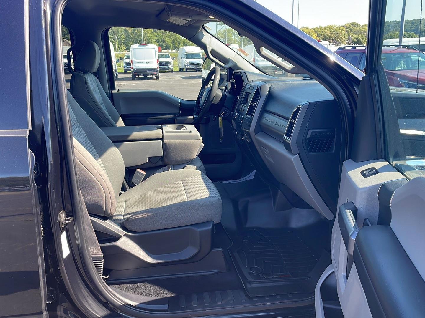 Used 2019 Agate Black Metallic Ford XLT image 23