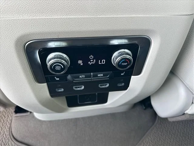Used 2024 White GMC Denali image 16