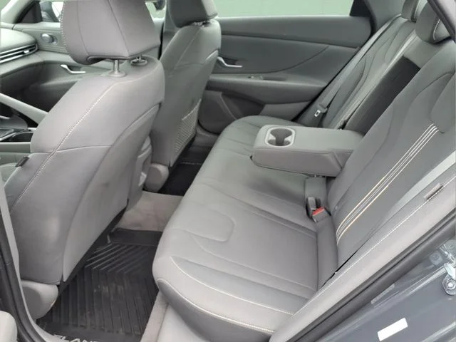 Used 2024 Gray Hyundai SEL image 19