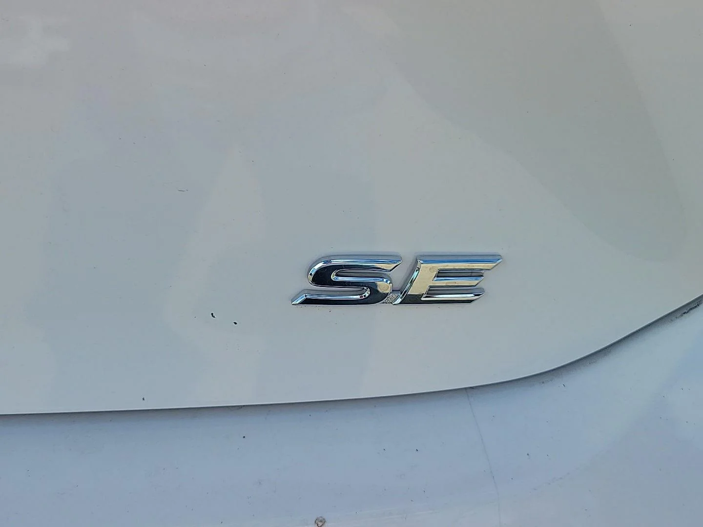 Used 2025 Ice Cap Toyota SE image 13