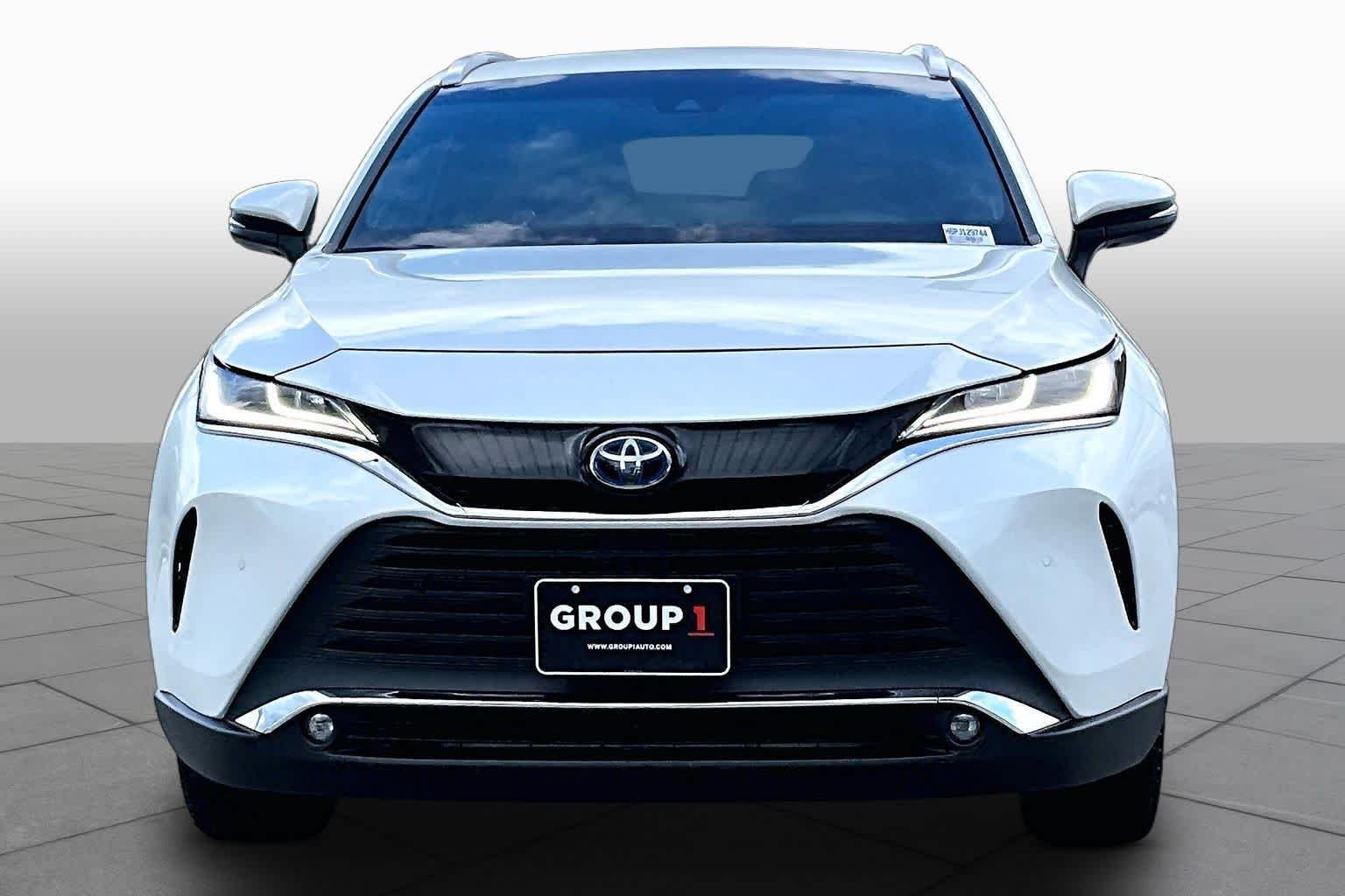Used 2023 Wind Chill Pearl Toyota XLE image 4