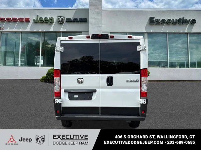 Used 2025 White Ram Base image 3