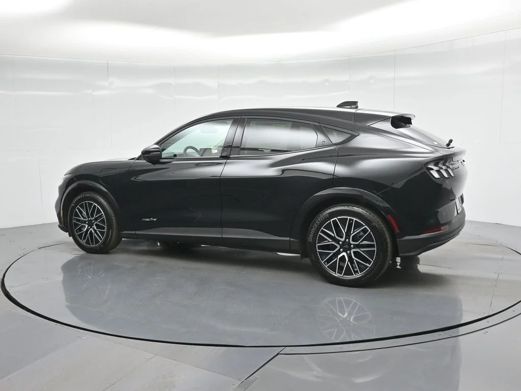 Used 2025 Black Ford Premium image 7