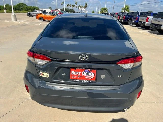 Used 2025  Toyota LE image 5