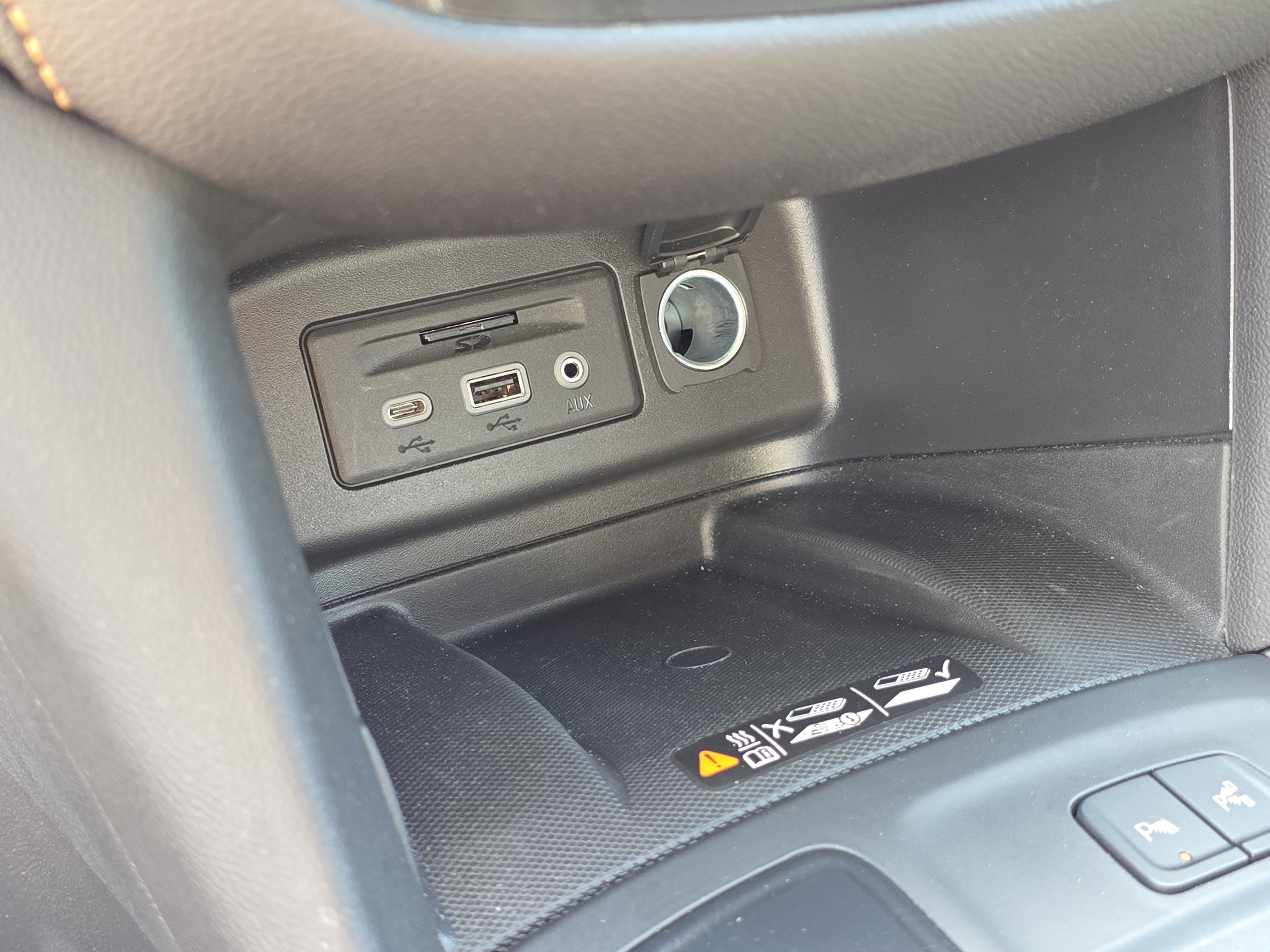 Used 2024 Sterling Gray Metallic Chevrolet Premier image 27