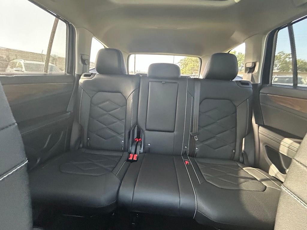 New 2026 Black Volkswagen SE w/Technology image 12