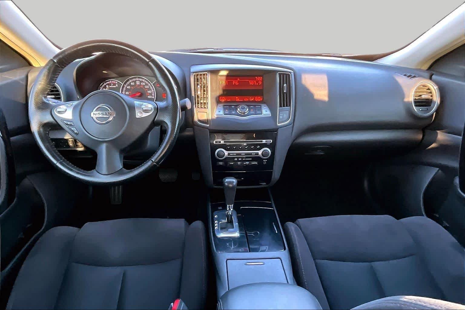 Used 2011 Super Black Nissan 3.5 S image 13