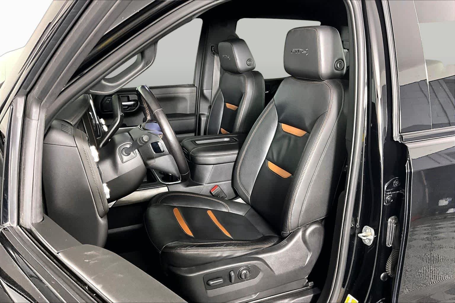 Used 2021 EBONY TWILIGHT METALLIC GMC AT4 image 8