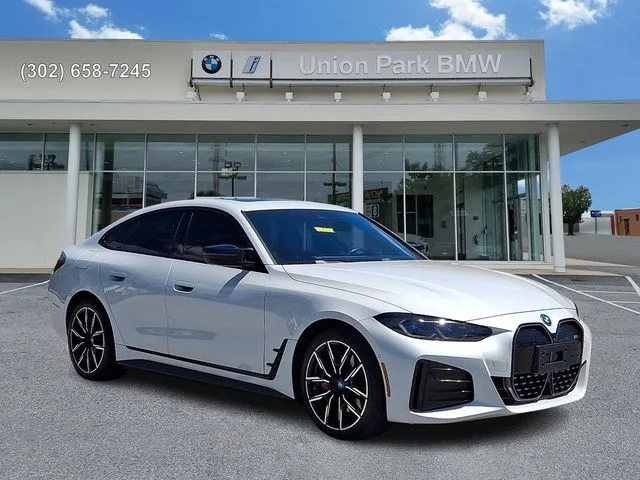 Certified Used 2023 Mineral White Metallic BMW M50 image 3