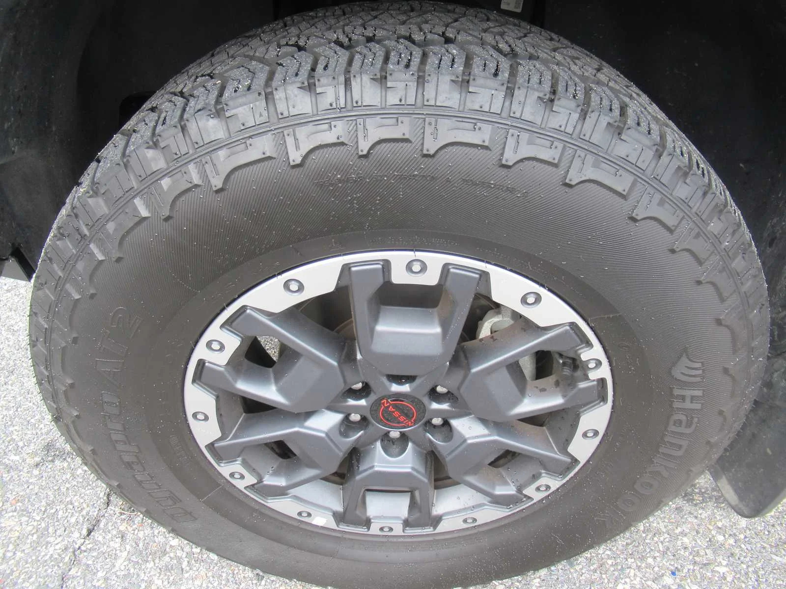 Used 2025 Glacier White Nissan PRO-4X image 9