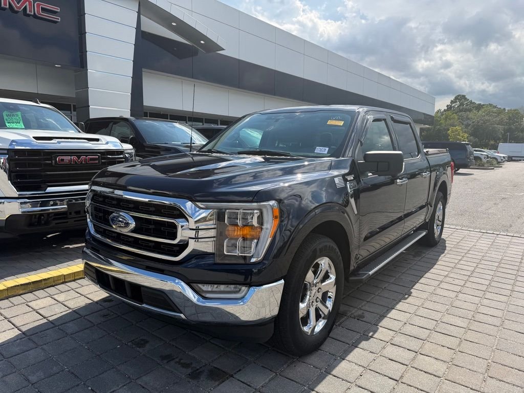 Used 2023 Blue Ford XLT image 3