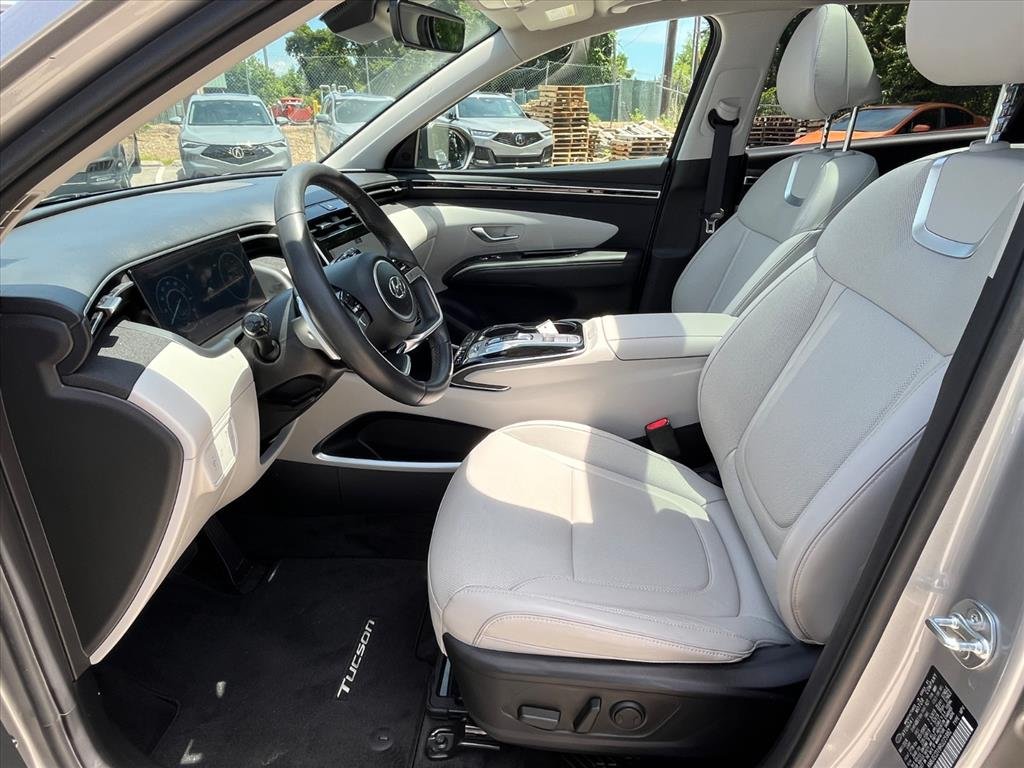 Used 2024 Shimmering Silver Metallic Hyundai Limited image 8