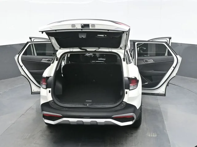 Used 2023 White Kia LX image 27
