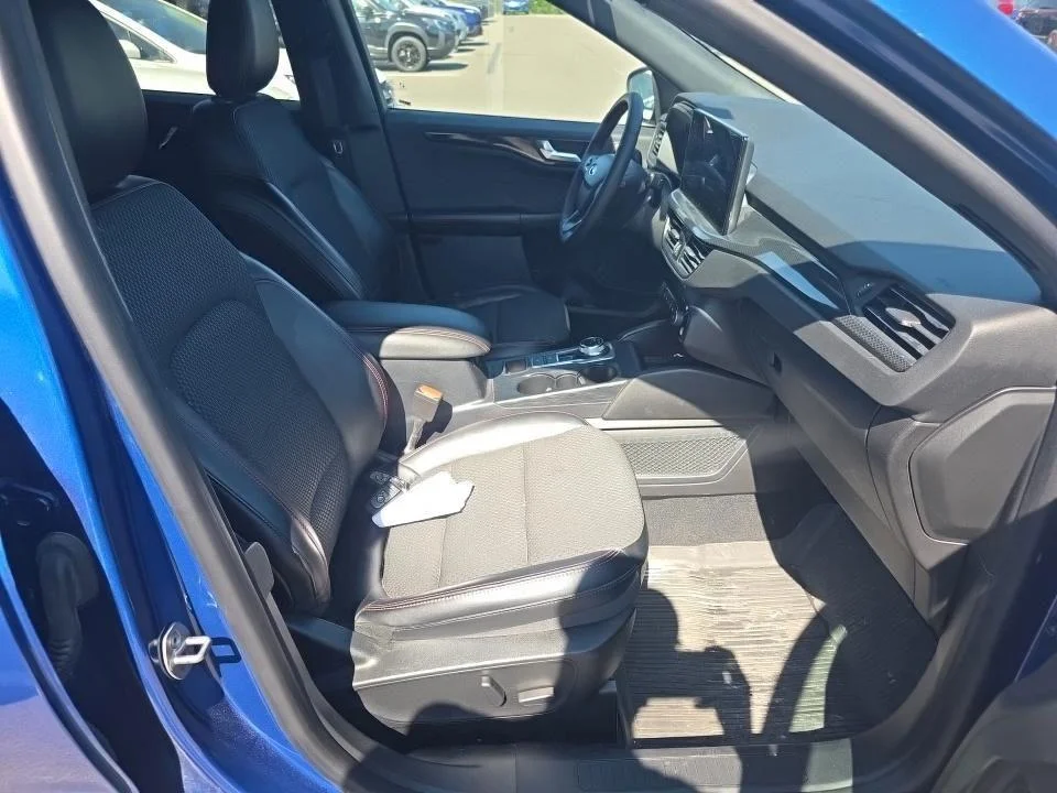 Used 2023 Atlas Blue Ford ST-Line Elite image 8