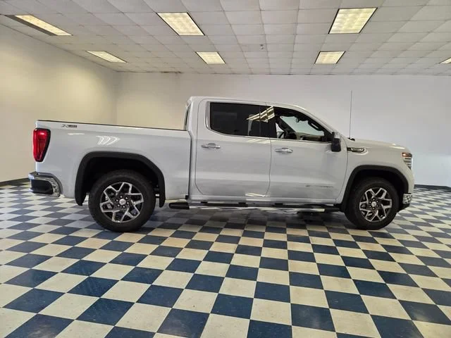 New 2026 Glacier White Tricoat GMC SLT image 9