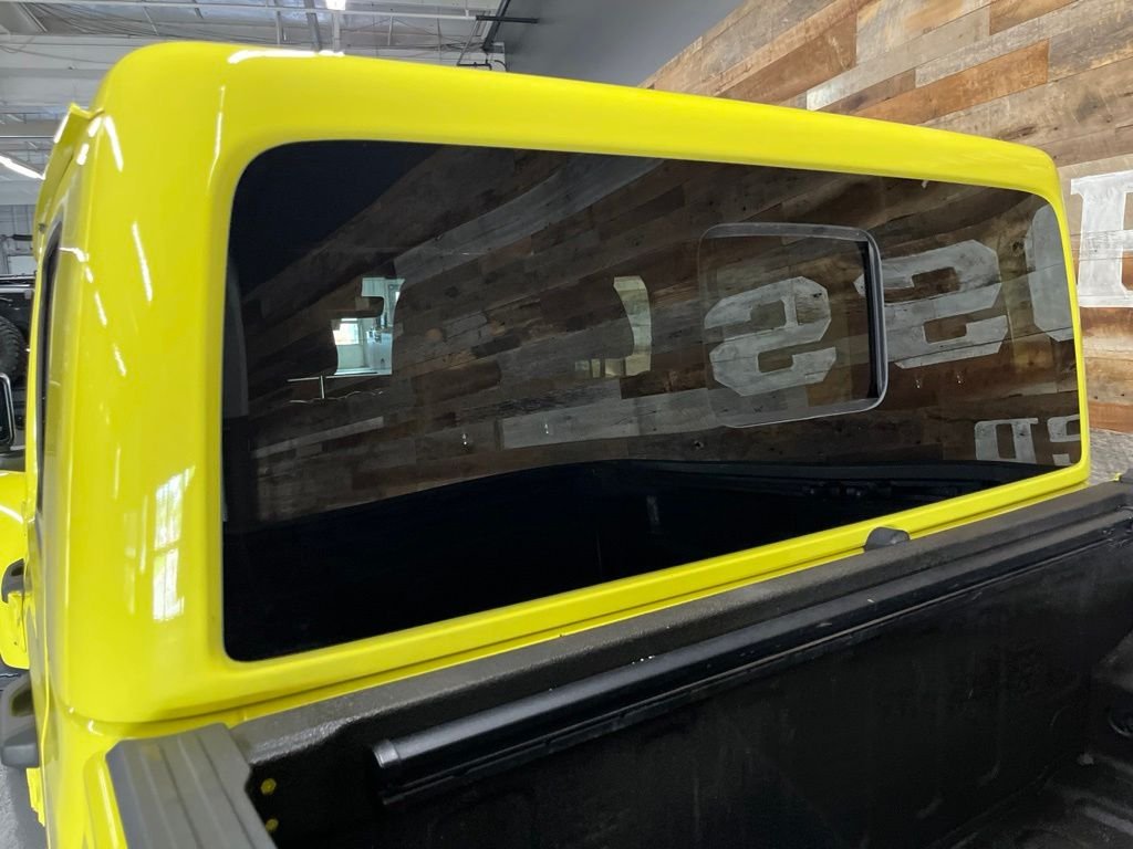 Used 2023 High Velocity Clearcoat Jeep Rubicon image 25