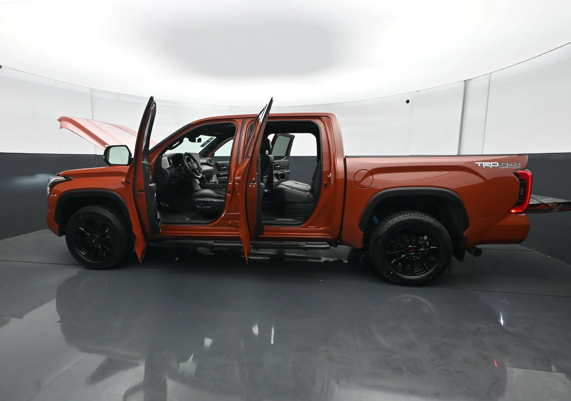 Used 2025 Terra Toyota Limited image 33