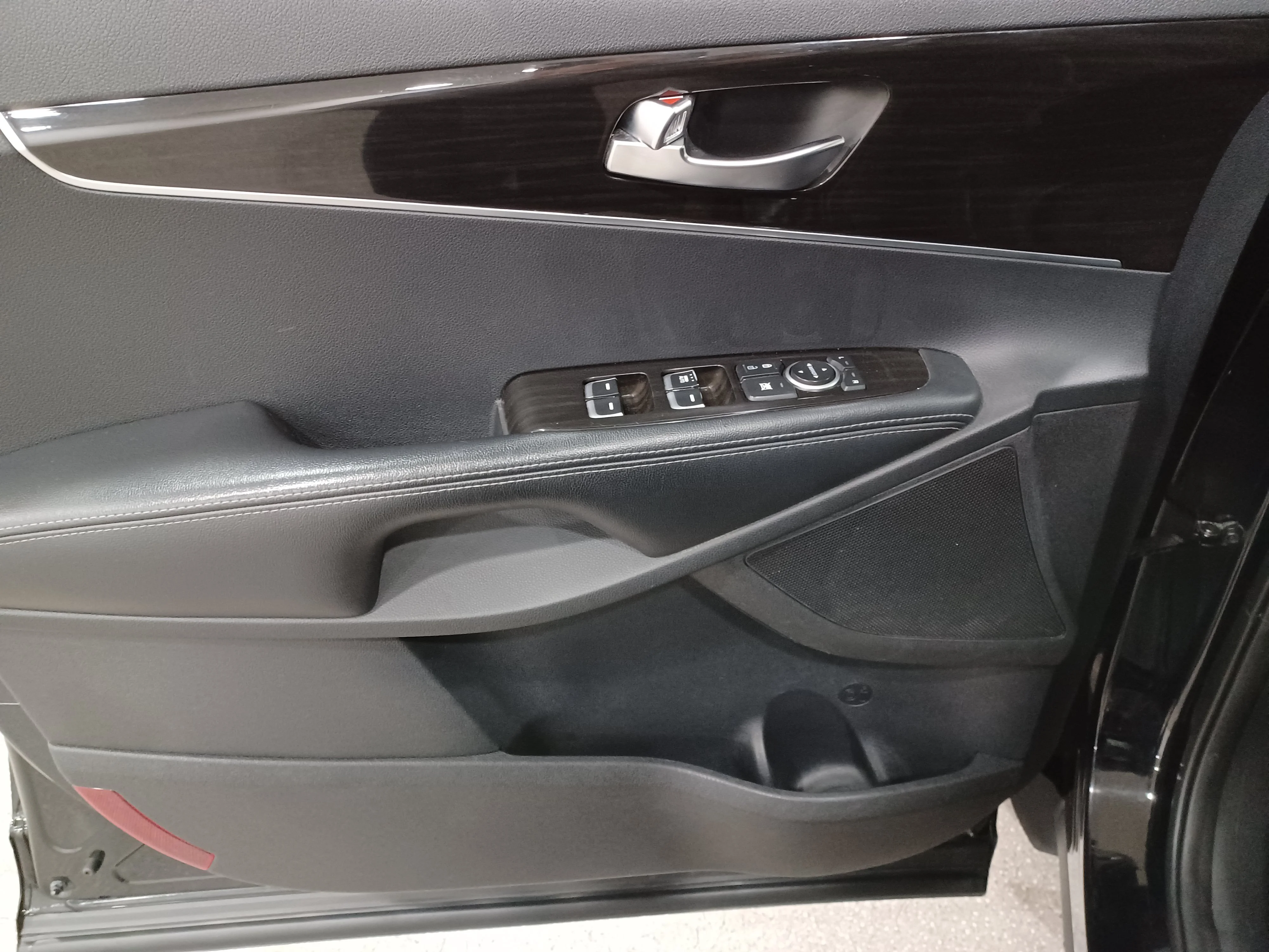 Certified Used 2020 Ebony Black Kia LX AWD*Great Family Car | All Wheel Drive | Htd Seats | Htd Wheel | Park Assist | CarPlay image 8