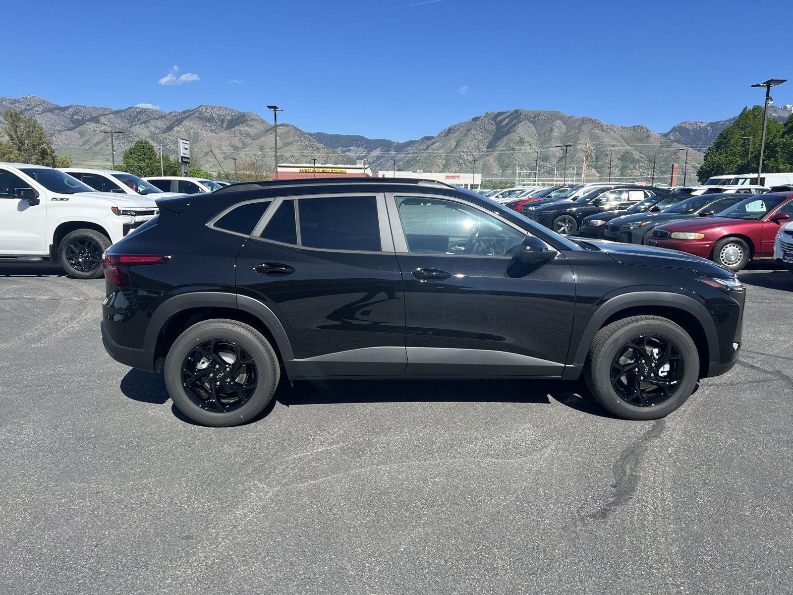 2026 Chevrolet Trax LT - Photo 6