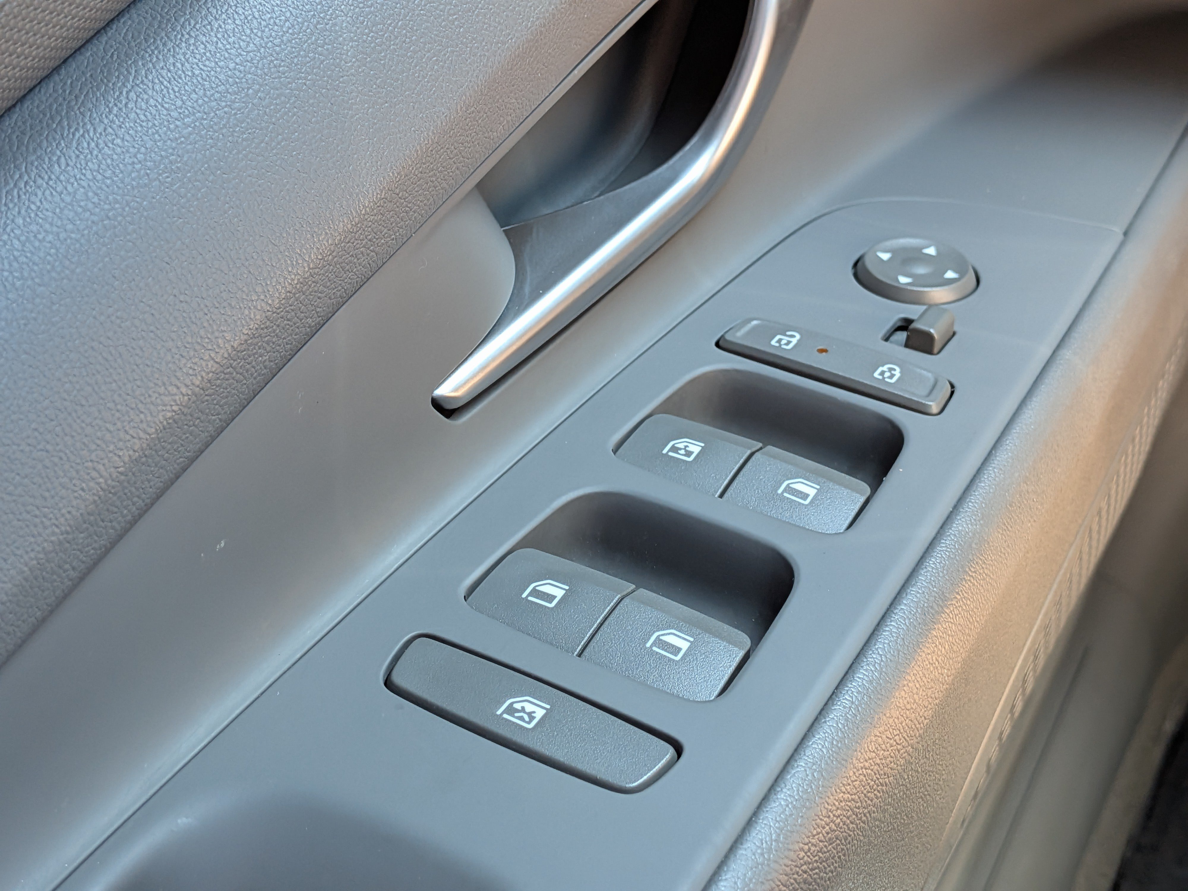 2024 Hyundai Elantra SEL - Photo 21
