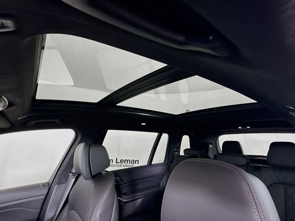 2024 BMW X7 ALPINA XB7 - Photo 23