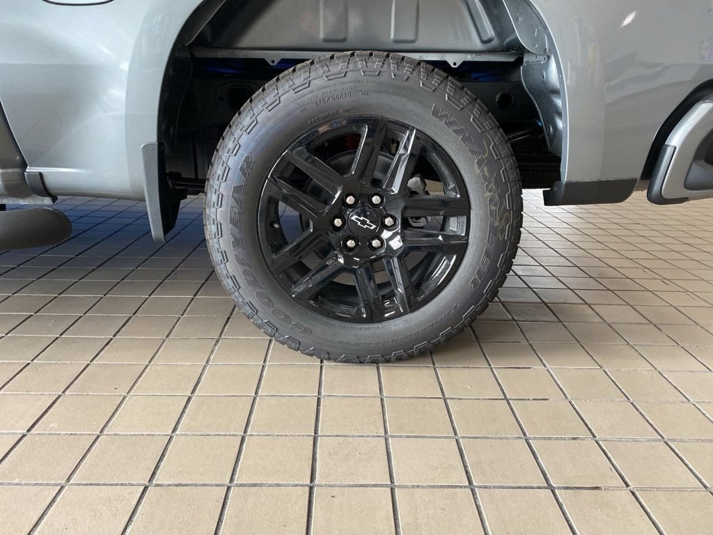 New 2026 Sterling Gray Metallic Chevrolet RST image 21