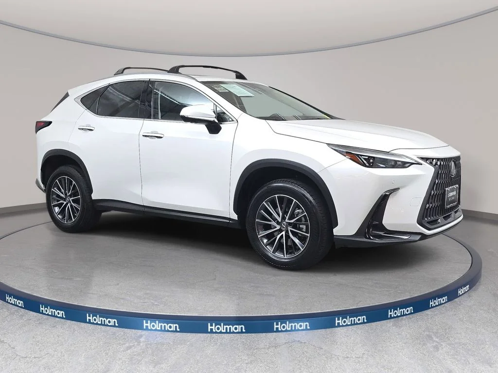 Used 2024 White Lexus 350 Premium image 3