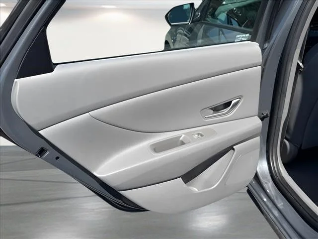 Used 2023 Gray Hyundai SEL image 15