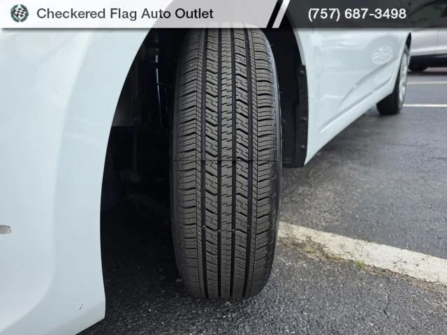 Used 2014 Century White Hyundai GS image 14