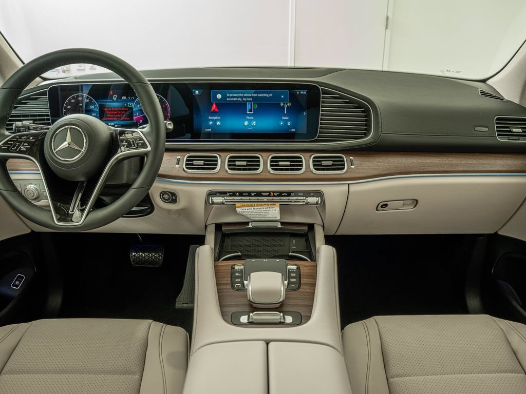 New 2026 Black Mercedes-Benz GLS 450 image 28