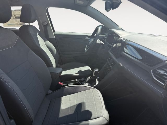 New 2026 Black Volkswagen 1.5T SE Black image 15