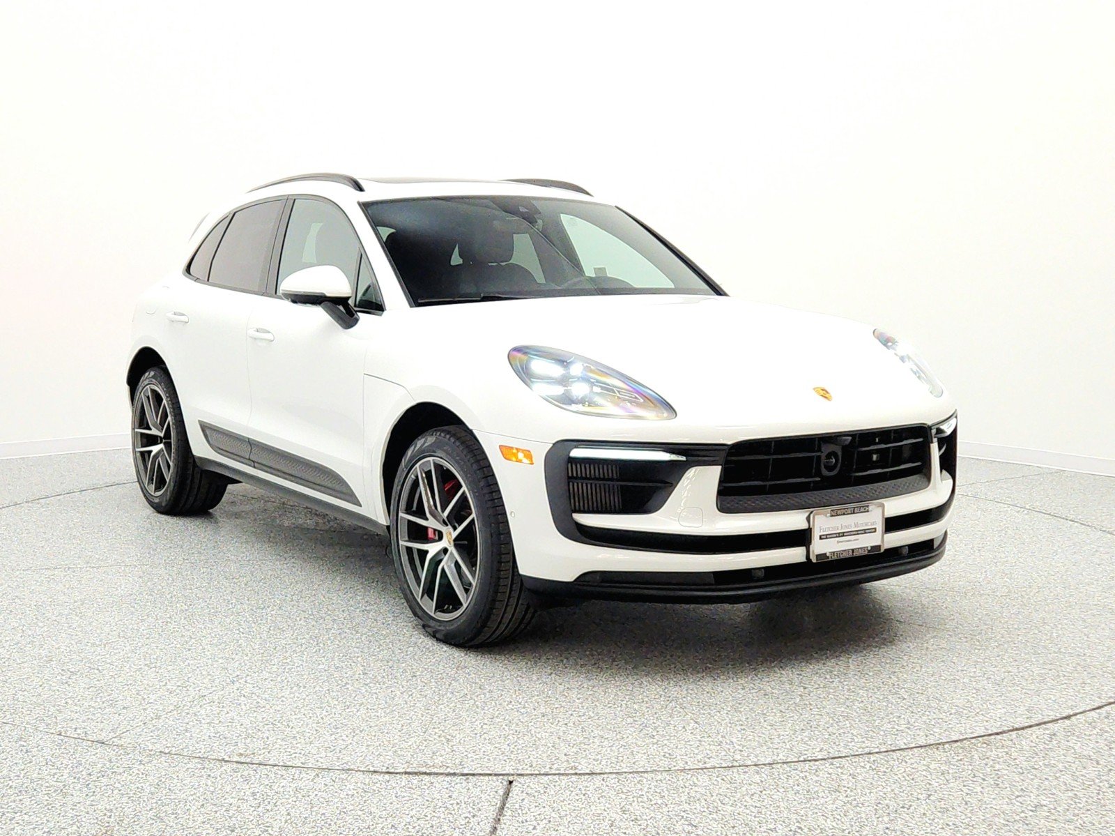Used 2023 White Porsche S AWD image 3