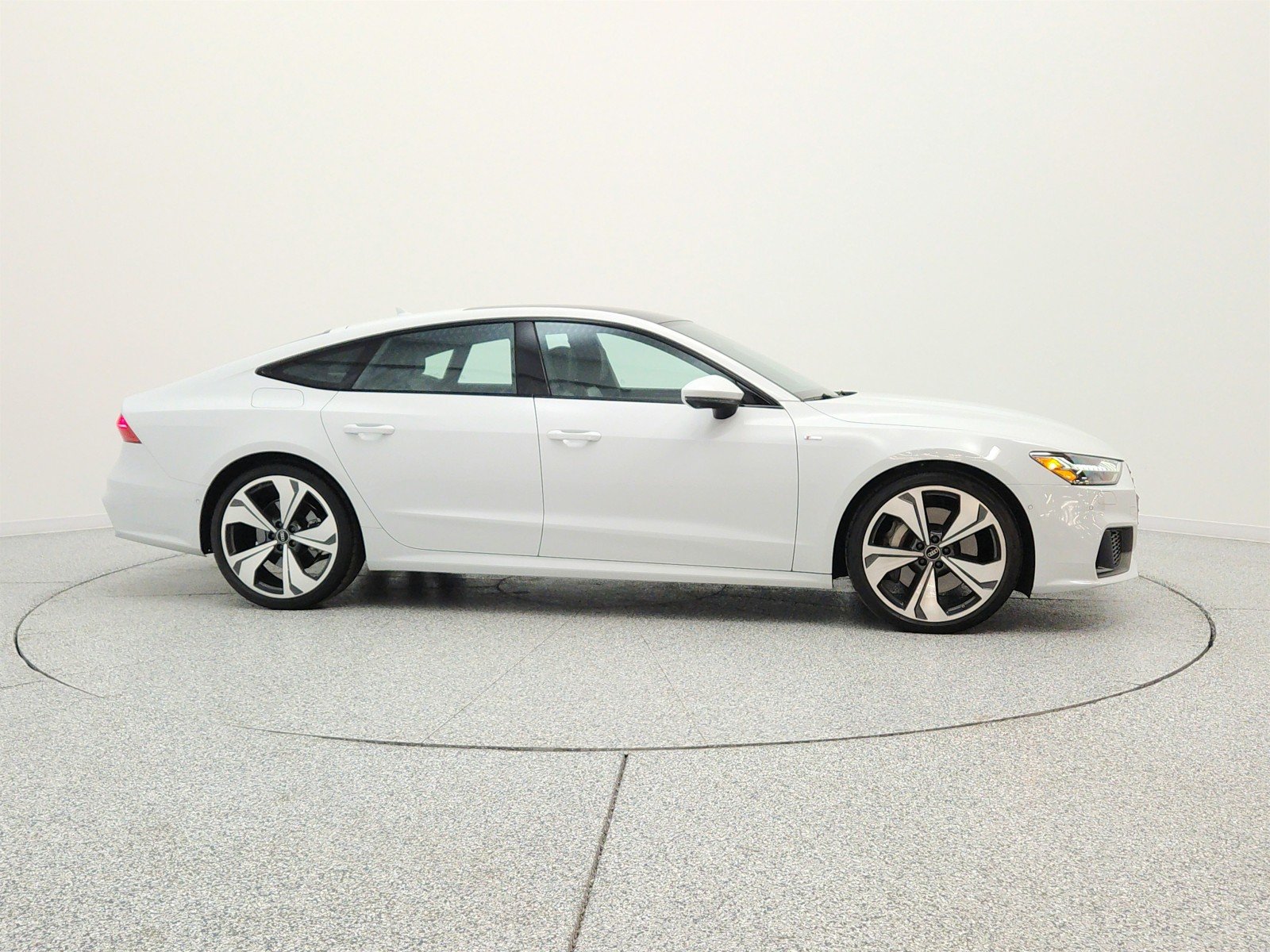 Used 2023 Glacier White Metallic Audi Prestige 55 TFSI quattro image 4