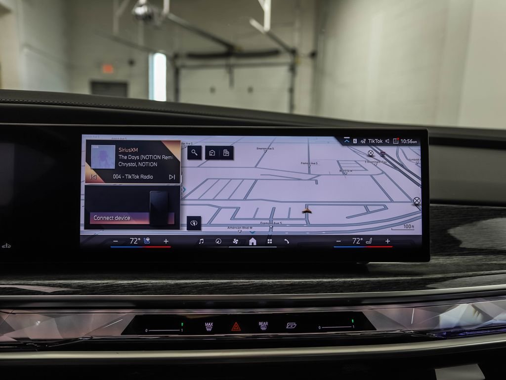 Used 2025 Gray Metallic BMW 760i xDrive image 15