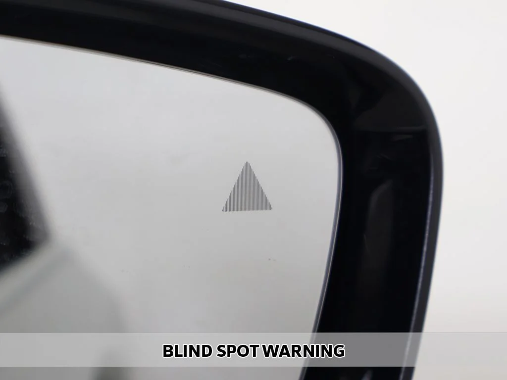 Used 2020 White BMW 330i xDrive image 5