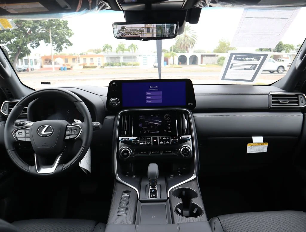 Used 2026  Lexus 700h Overtrail image 47