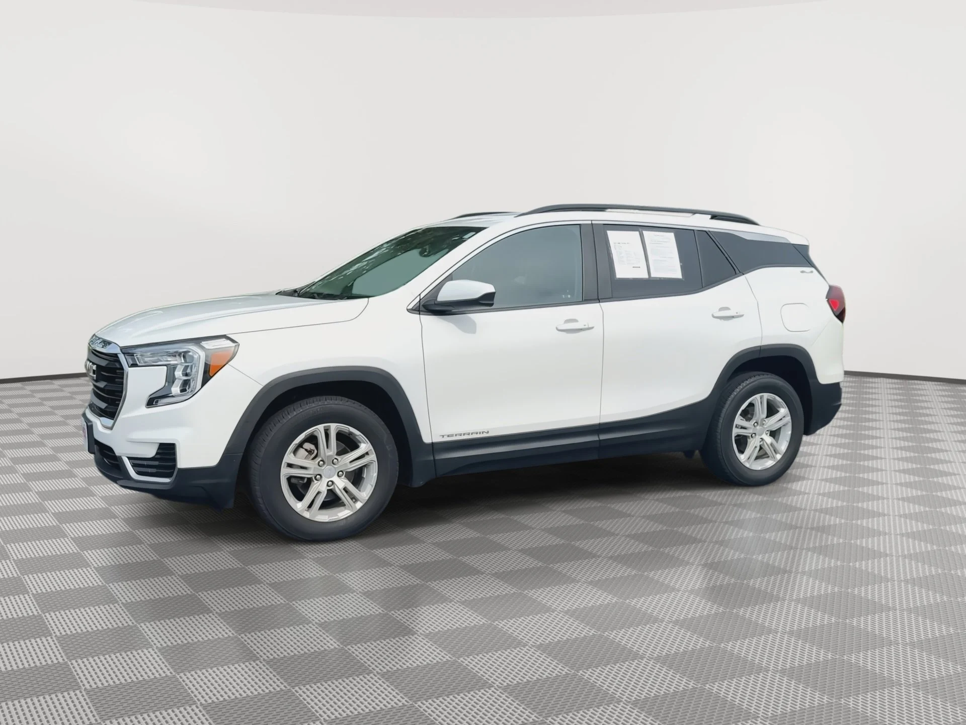2023 GMC Terrain SLE - Photo 4