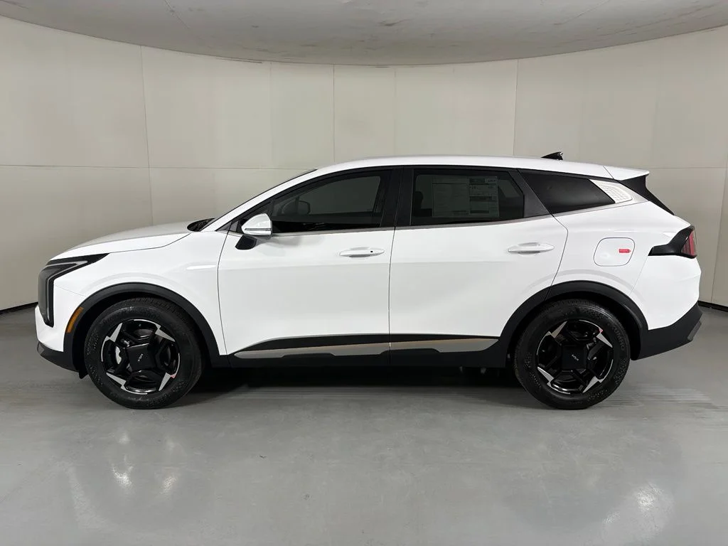 New 2026 Glacial White Pearl Kia EX image 5