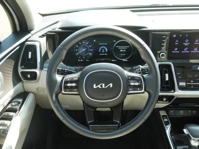 Used 2023 White Kia SX image 16