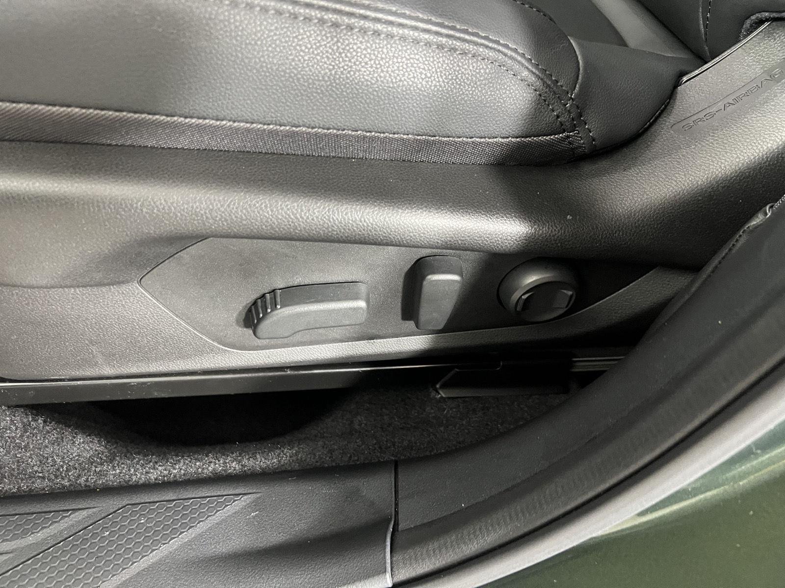 New 2026 Deep Emerald Green Pearl Subaru Premium image 21